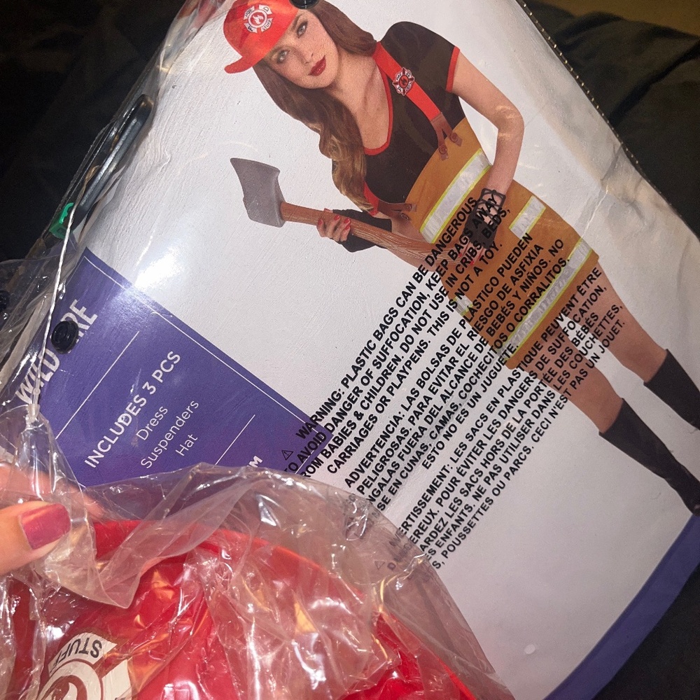 Costume